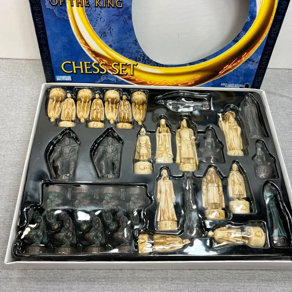 Lord of the Rings The Return of the King Chess Set Complete